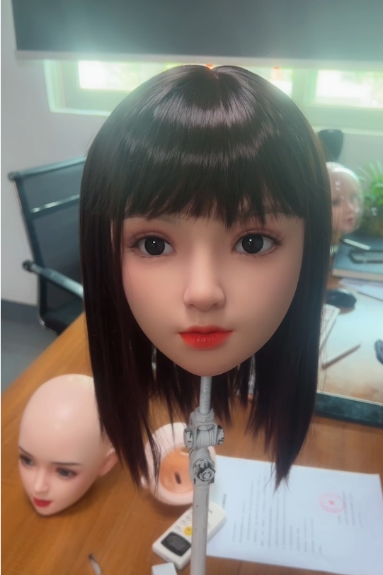 シリコンヘッド単体 M16ボルト付き 140~170㎝身長のラブドールに適用 口使用可能 101番