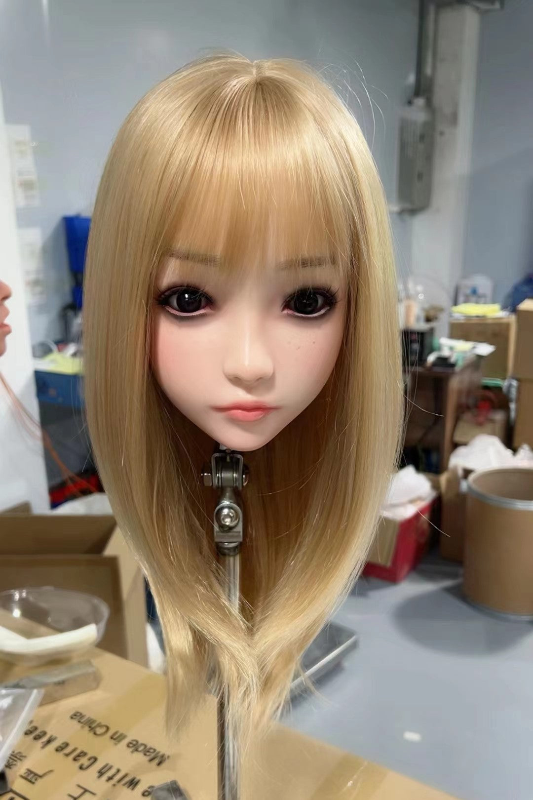 シリコンヘッド単体 M16ボルト付き 140~170㎝身長のラブドールに適用 103番