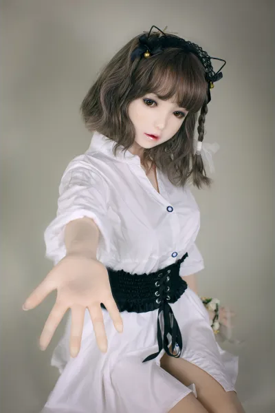 眼鏡お嬢さん 紬衣 TPE製ラブドール 癒し系少女 ロリータ 清純派 150cm